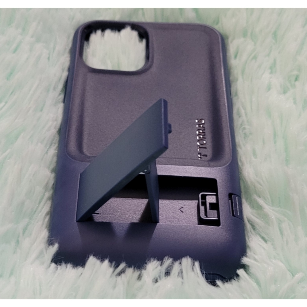 TORRAS Case Compatible For Iphone 12/12 Pro. - Picture 9 of 12